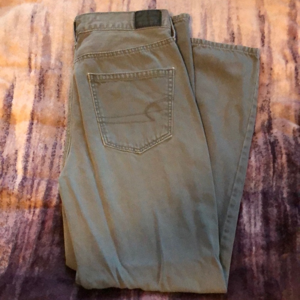 American Eagle Grey Mom Jeans